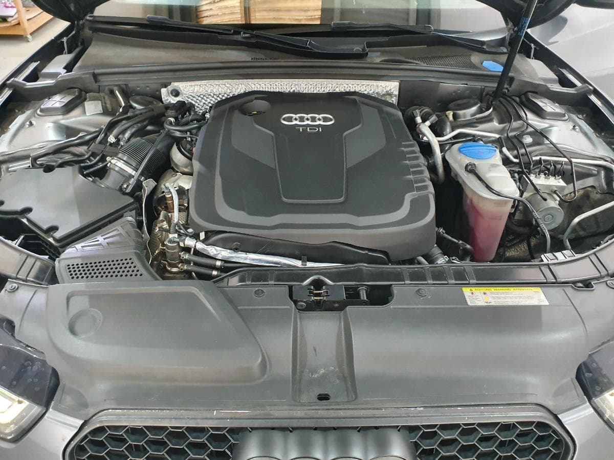 Audi A5 2.0 TDI Coupé · Ano 2014 — imagen 5