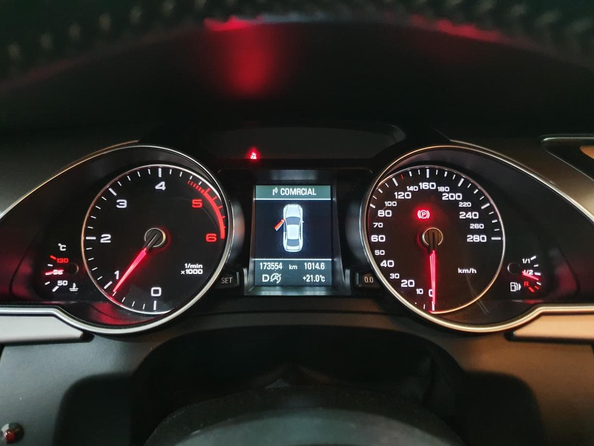 Audi A5 2.0 TDI Coupé · Ano 2014 — imagen 25