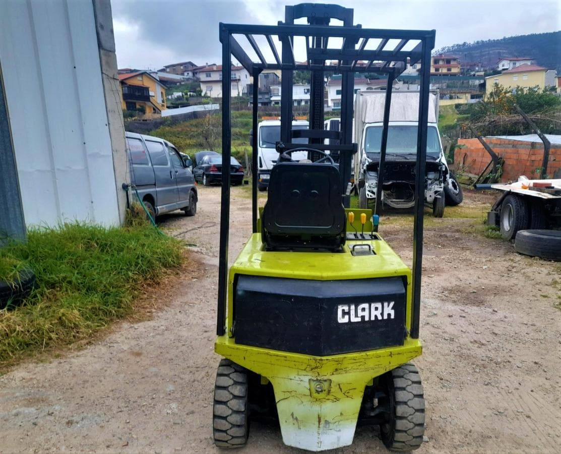 Empilhador Clark EM 15S — imagen 3
