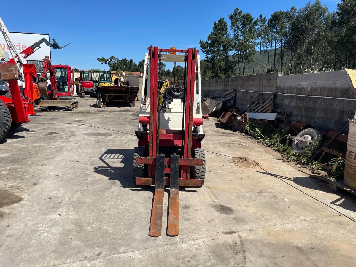 Empilhador Nissan 1500kg — imagem 3