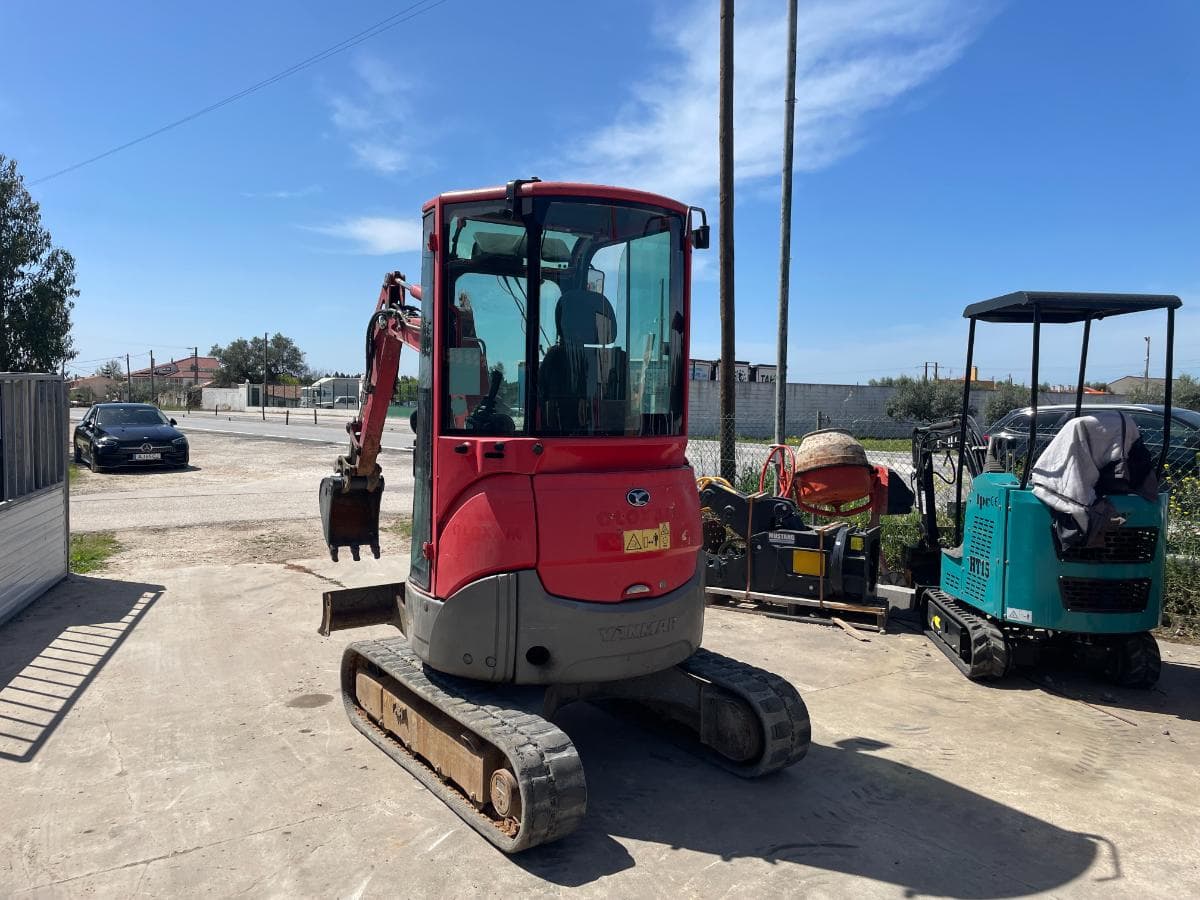 Mini Giratória Yanmar VIO 20 — imagen 3