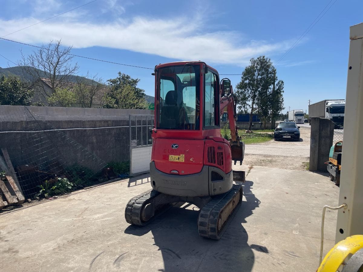 Mini Giratória Yanmar VIO 20 — imagen 4