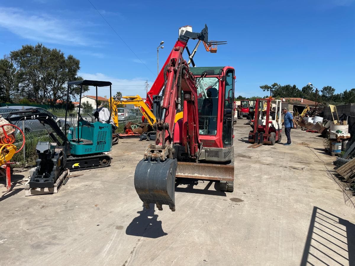 Mini Giratória Yanmar VIO 20 — imagen 2