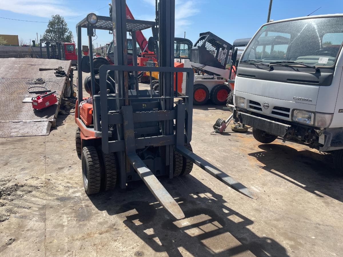 Charriot élévateur Toyota 1500 KG — image 4