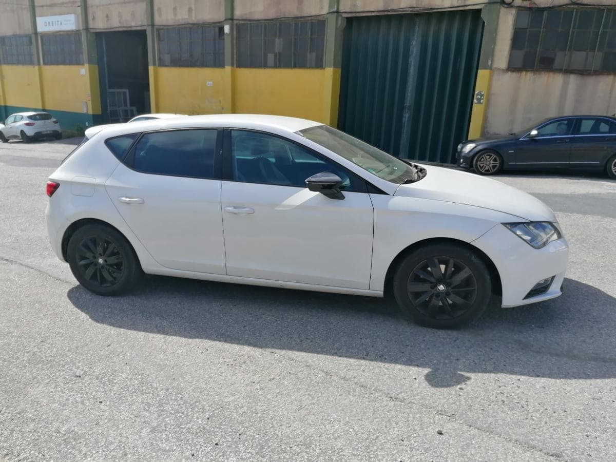 Seat Leon 1.6TDI · Ano 2013 — imagen 3