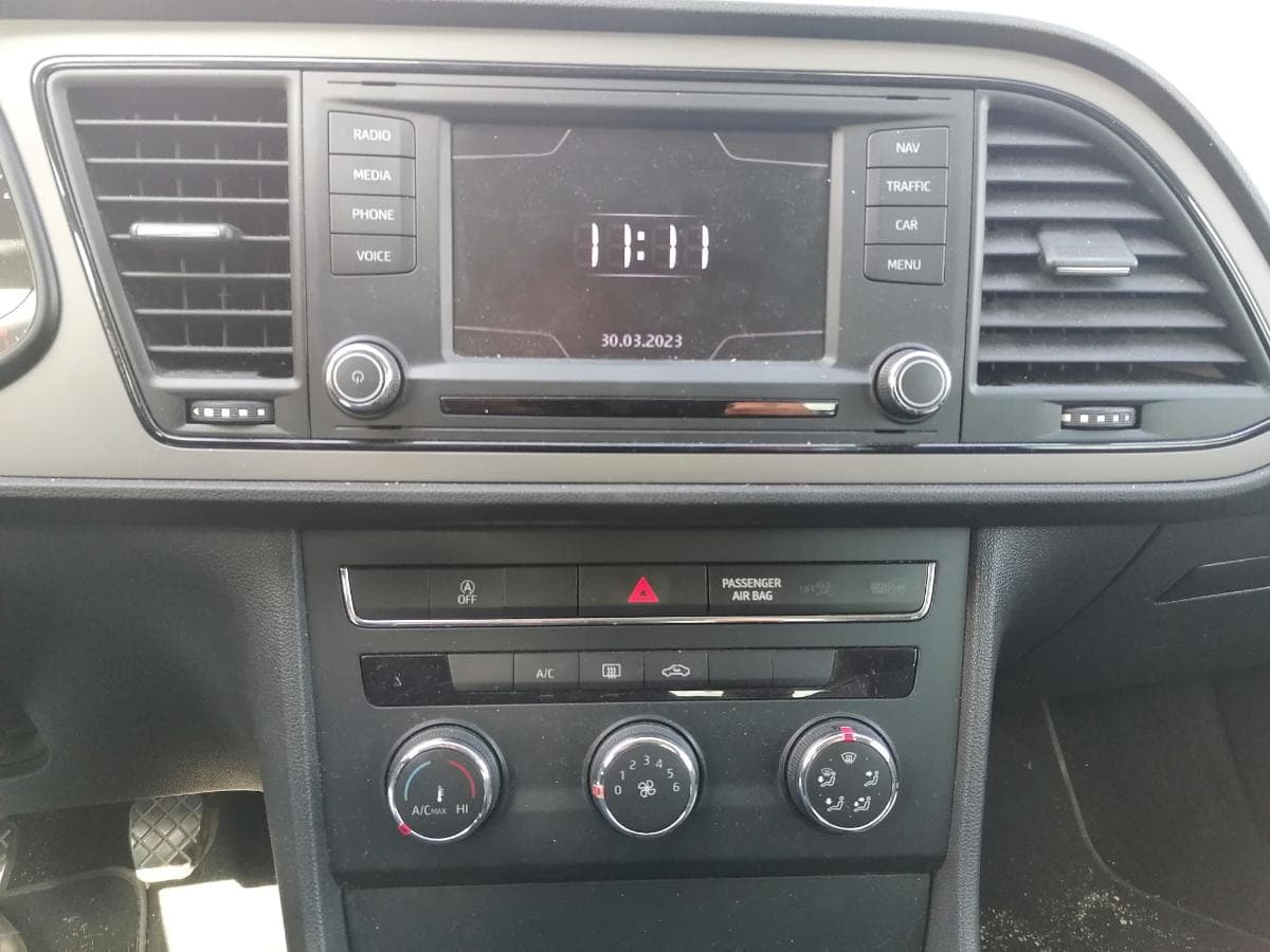 Seat Leon 1.6TDI · Ano 2013 — imagen 12