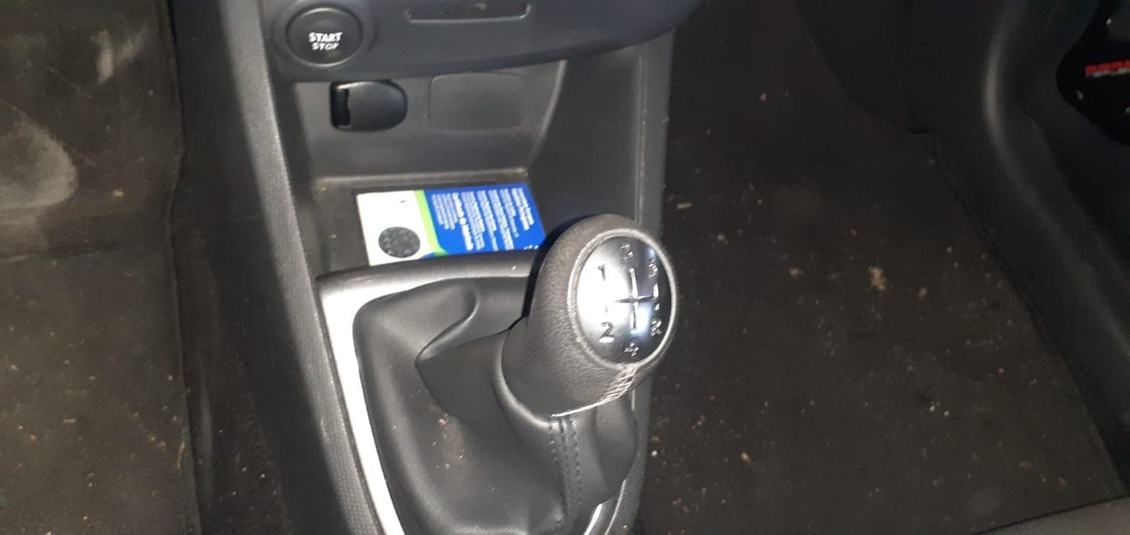 Renault Clio 1.5DCI · Ano 2015 — imagen 6