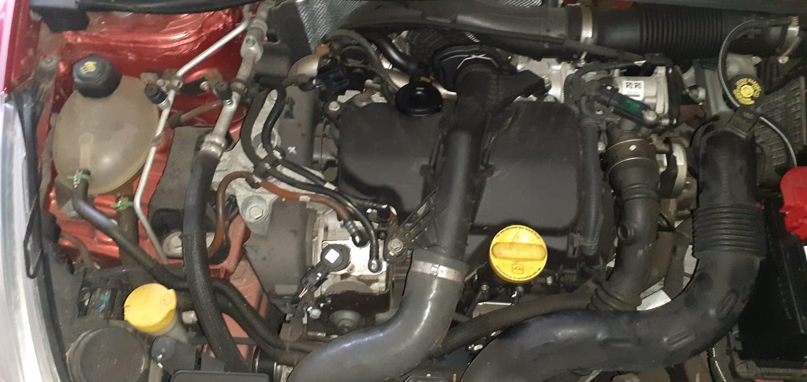 Renault Clio 1.5DCI · Ano 2015 — imagen 11