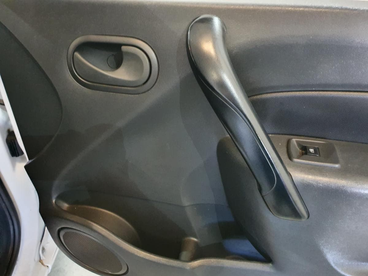 Renault Kangoo 1.5 DCI · Ano 2015 — image 19