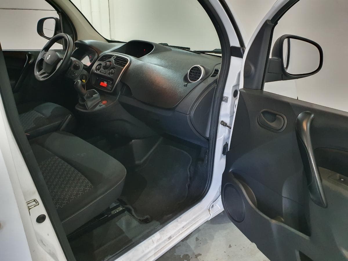Renault Kangoo 1.5 DCI · Ano 2015 — image 20