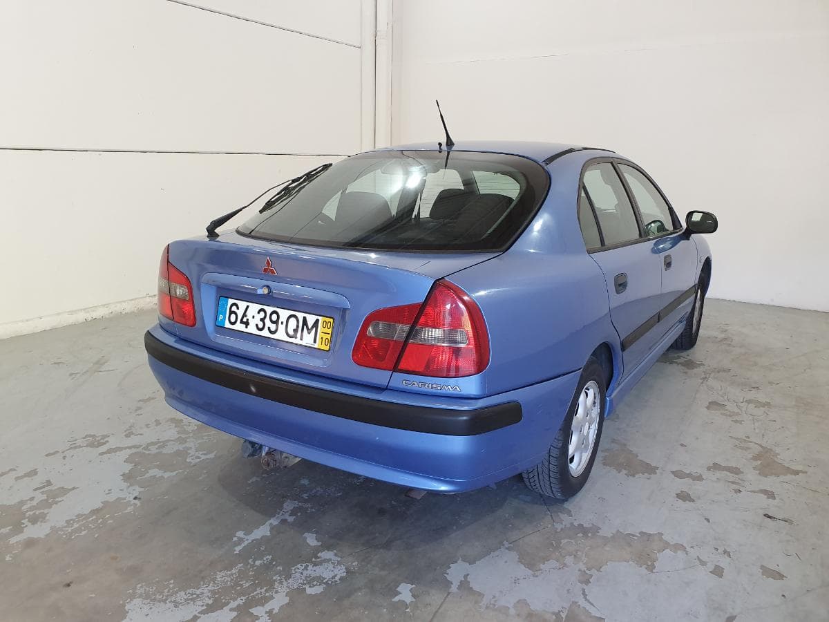 Mitsubishi Carisma 1.6 · Ano 2000 — imagen 7