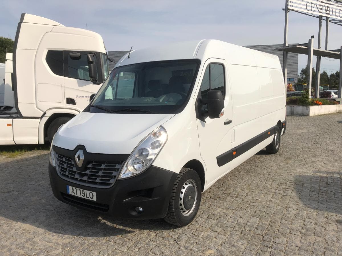 Renault Master · Ano 2017 — image 2
