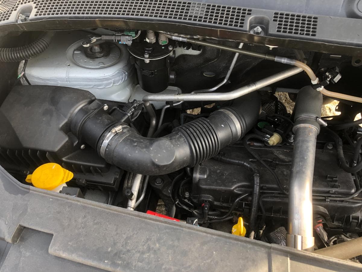 Renault Master · Ano 2017 — image 6