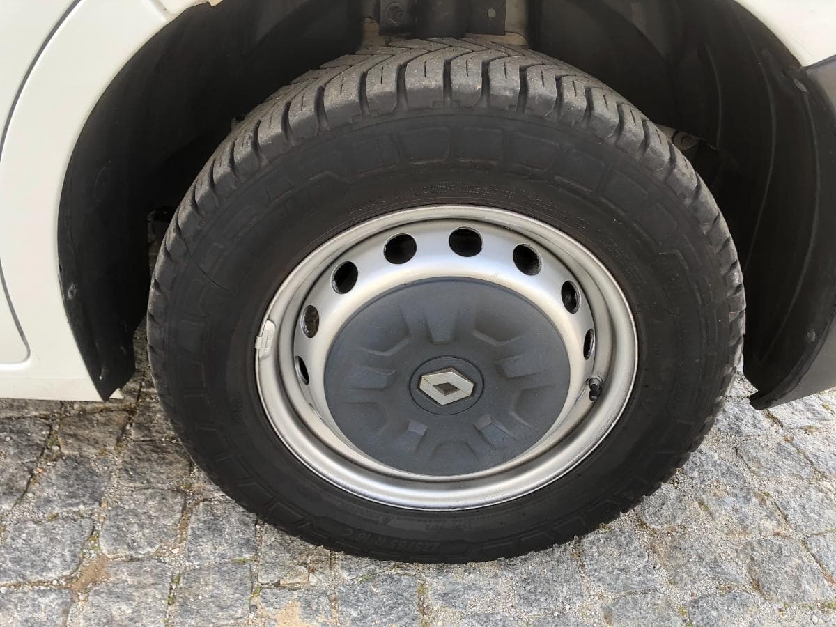 Renault Master · Ano 2017 — image 16