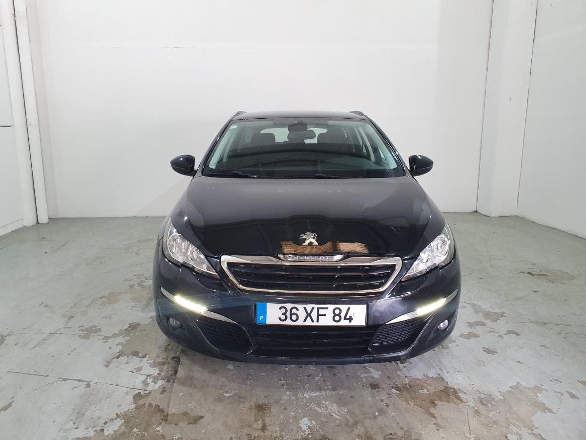 Peugeot 308 SW 1.6 HDI · Ano 2014 — imagen 3