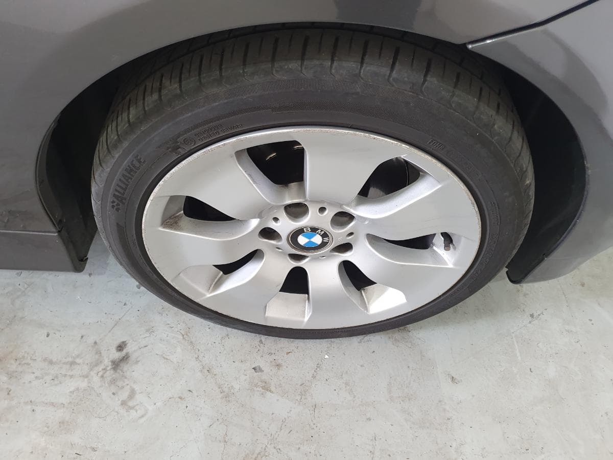 BMW 320D Touring · Ano 2008 — imagen 19