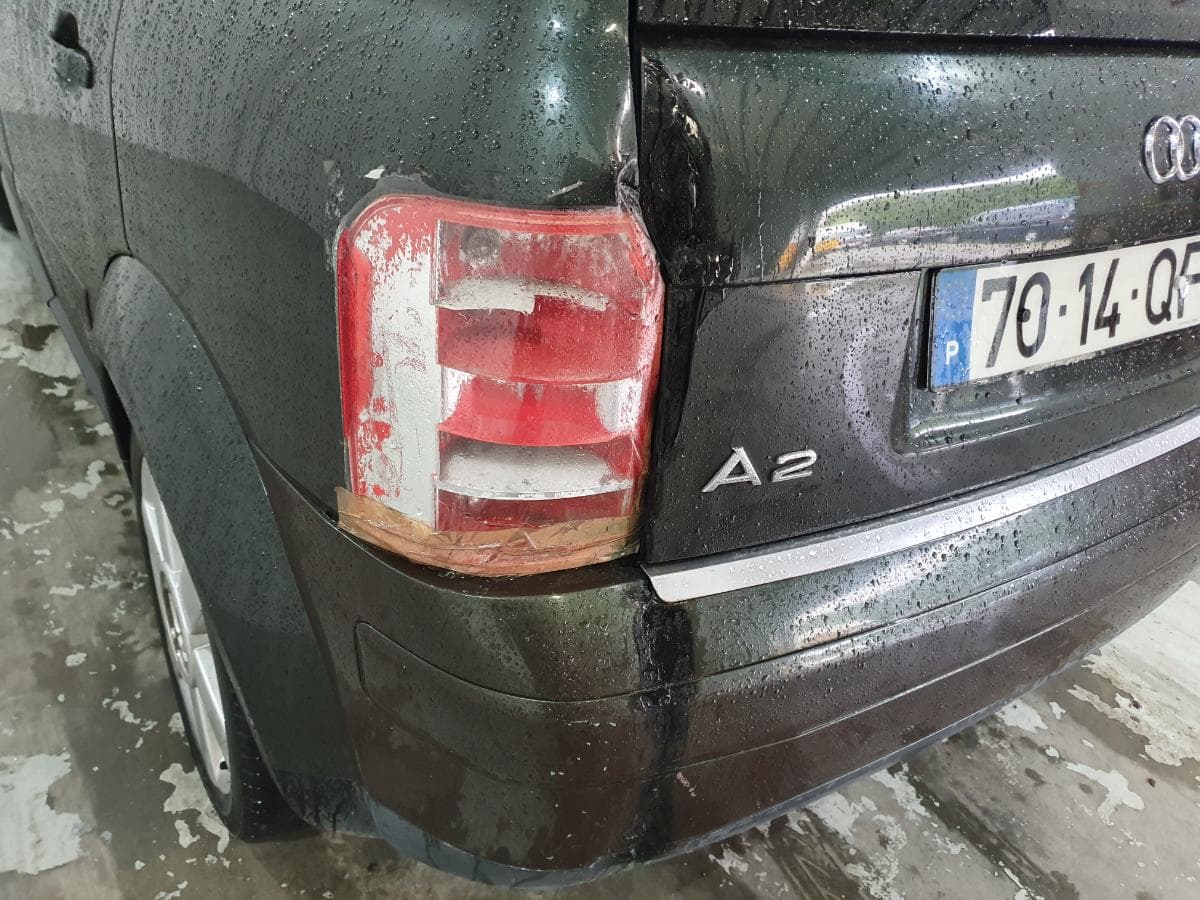 Audi A2 1.4 · Ano 2000 — image 11