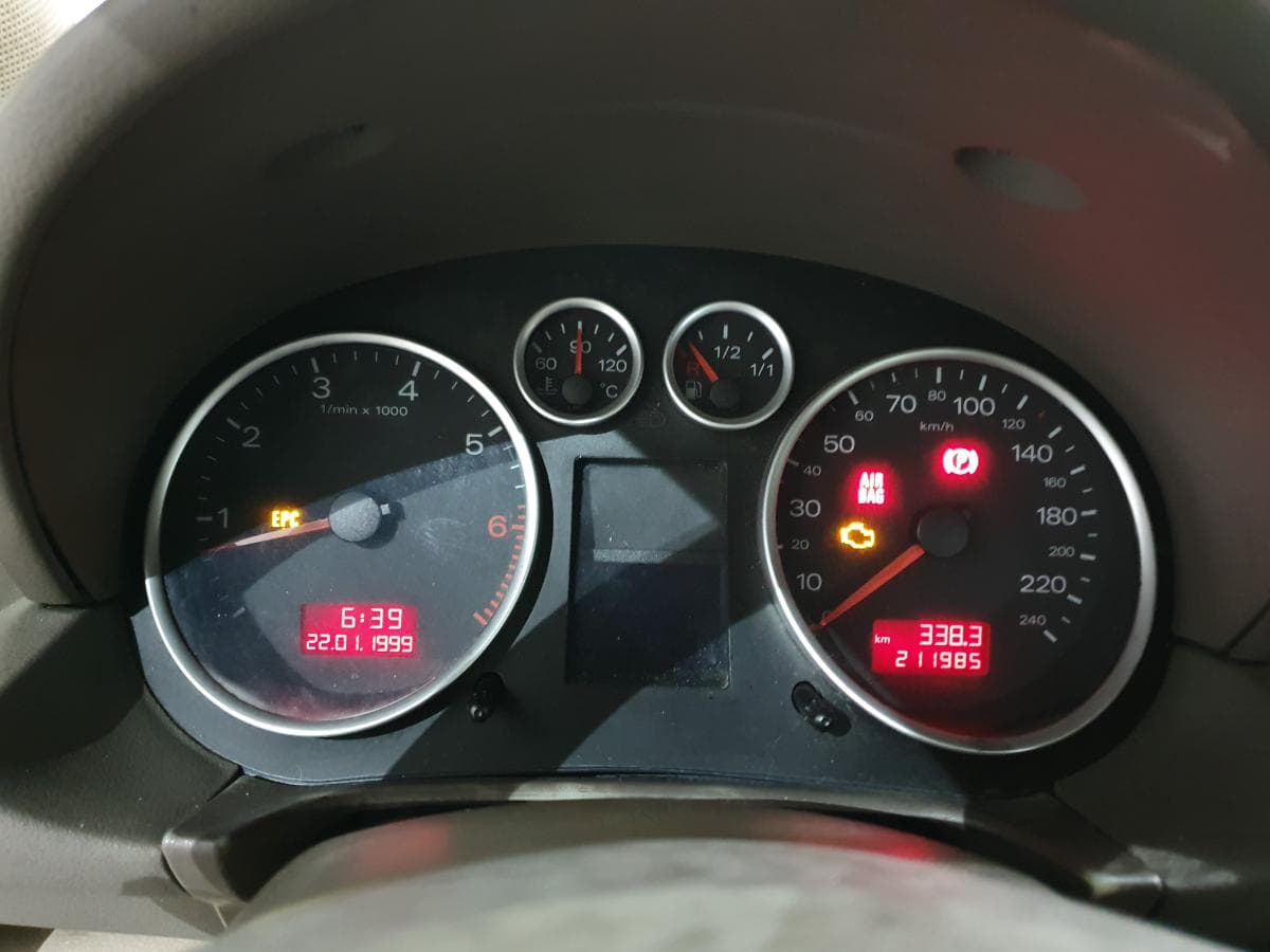 Audi A2 1.4 · Ano 2000 — image 34