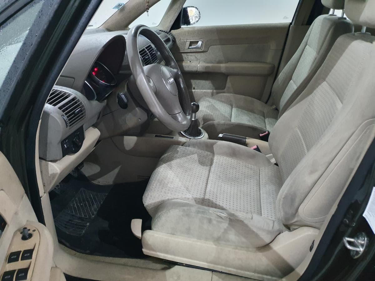 Audi A2 1.4 · Ano 2000 — image 36
