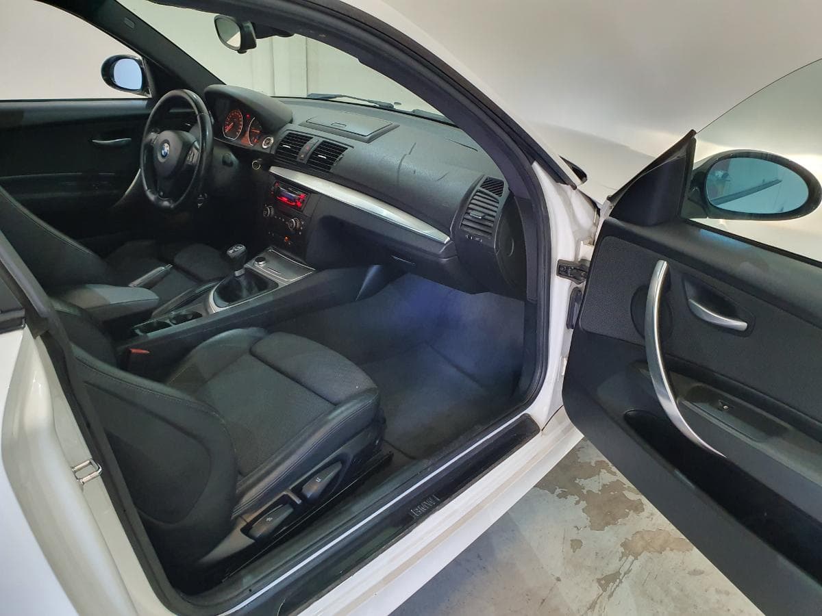 BMW 120D · Ano 2008 — image 26