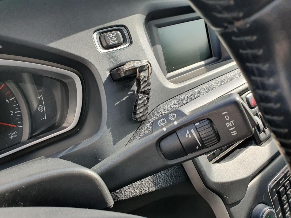 Volvo V40 1.6 D2 · Ano 2014 — image 34