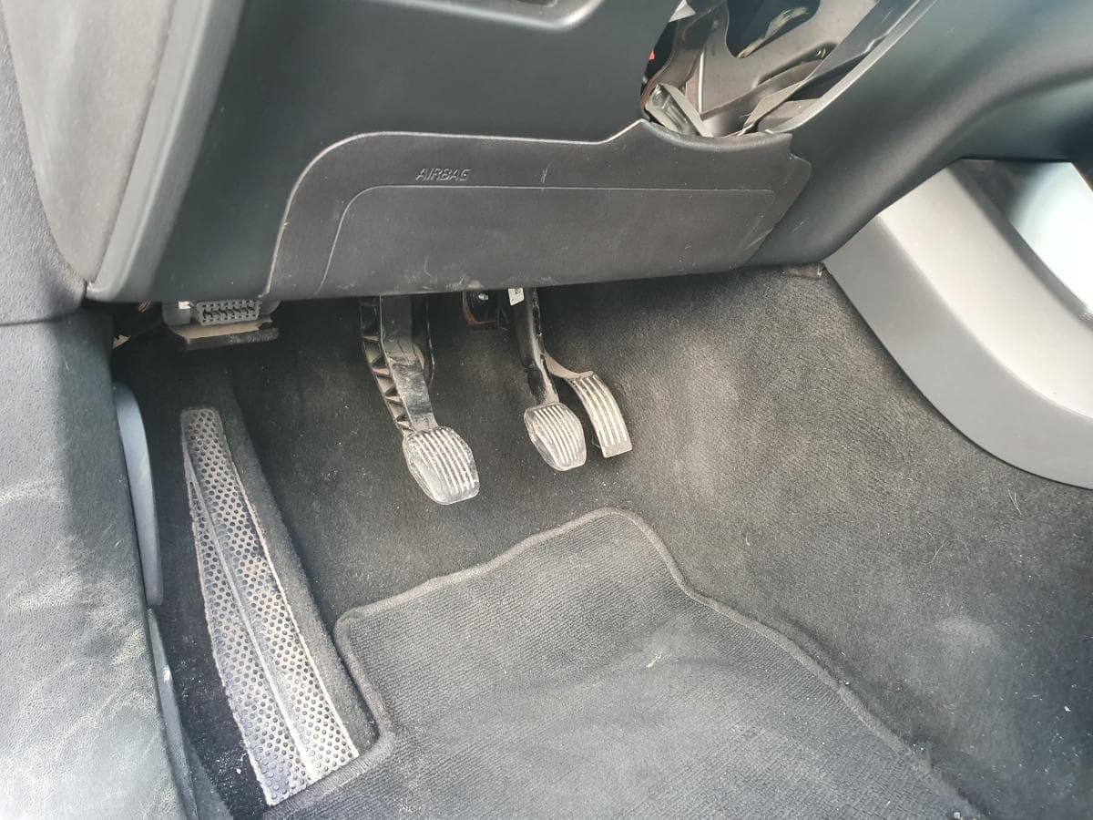 Volvo V40 1.6 D2 · Ano 2014 — image 31