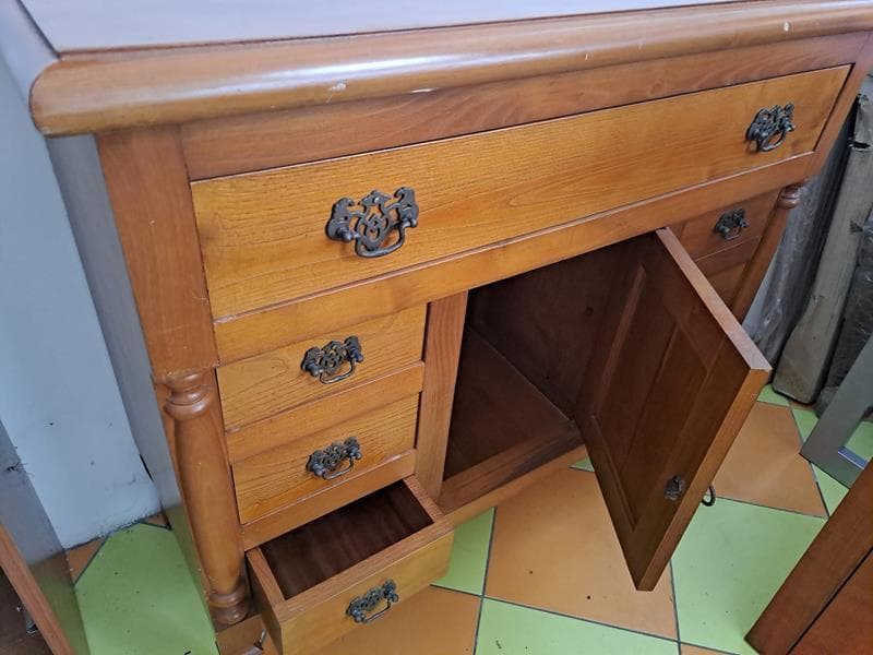 Furniture — image 3