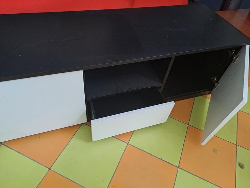 Furniture — image 2