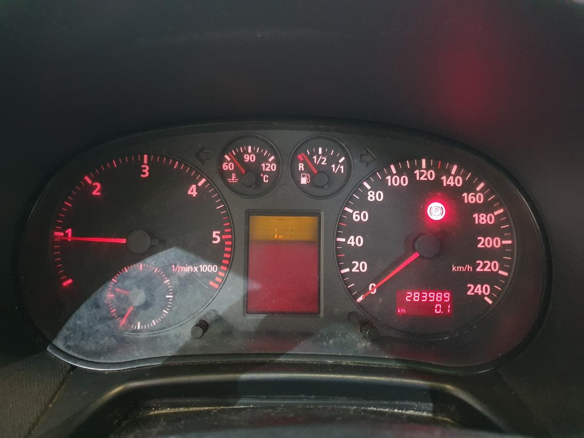 Audi A3 1.9 TDI · Ano 1997 — image 38