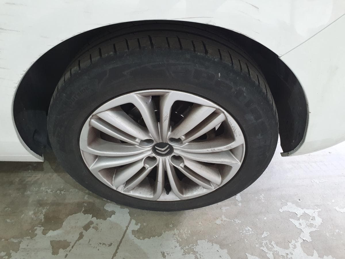 Citroën C4 1.6 Blue HDI · Ano 2016 — imagen 14