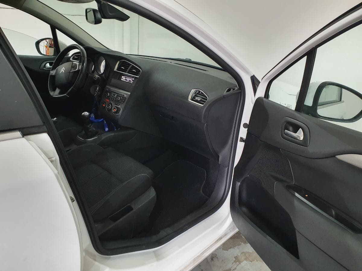 Citroën C4 1.6 Blue HDI · Ano 2016 — imagen 18