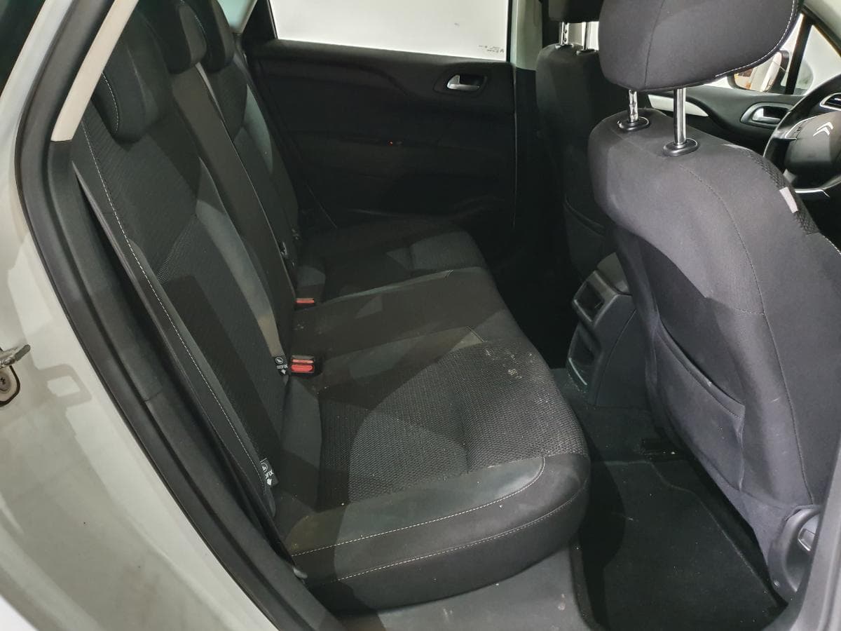 Citroën C4 1.6 Blue HDI · Ano 2016 — imagen 20