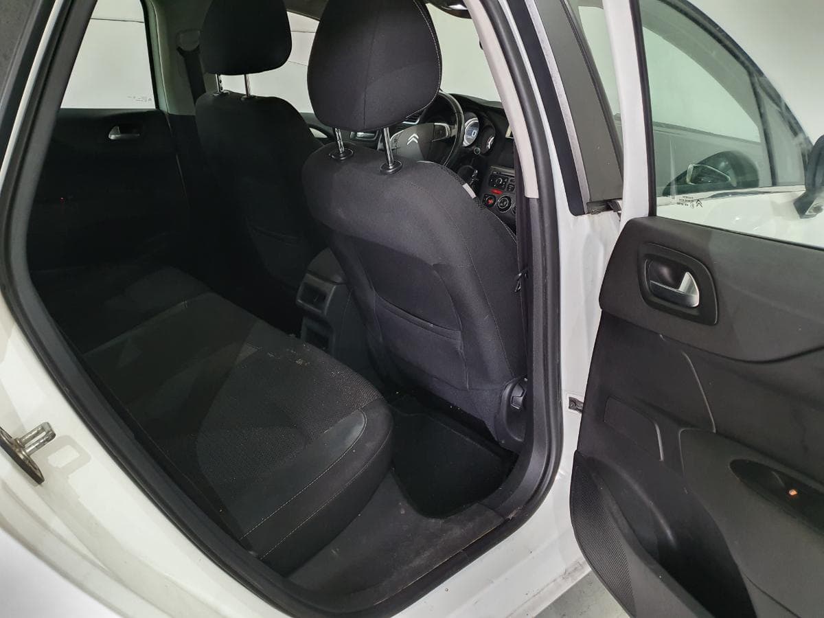 Citroën C4 1.6 Blue HDI · Ano 2016 — imagen 23
