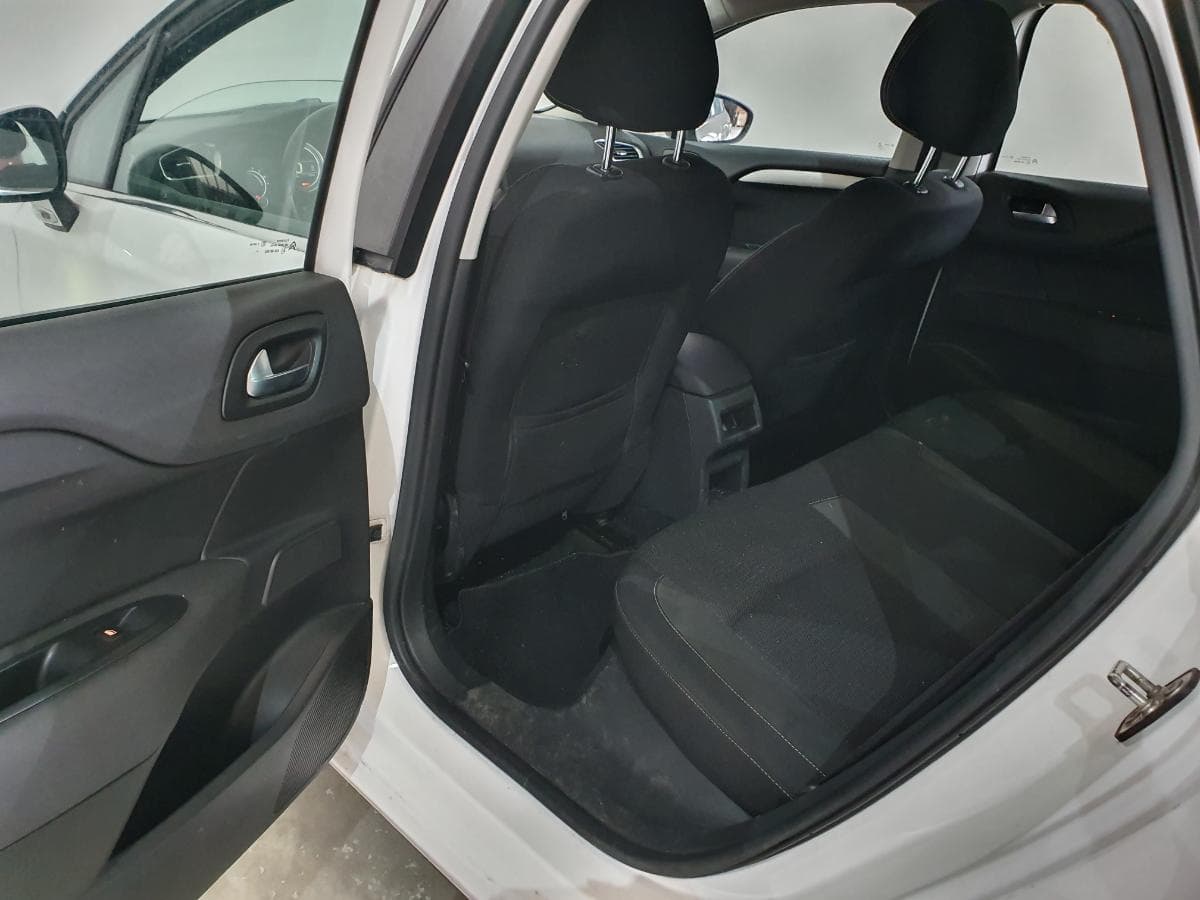Citroën C4 1.6 Blue HDI · Ano 2016 — imagen 25