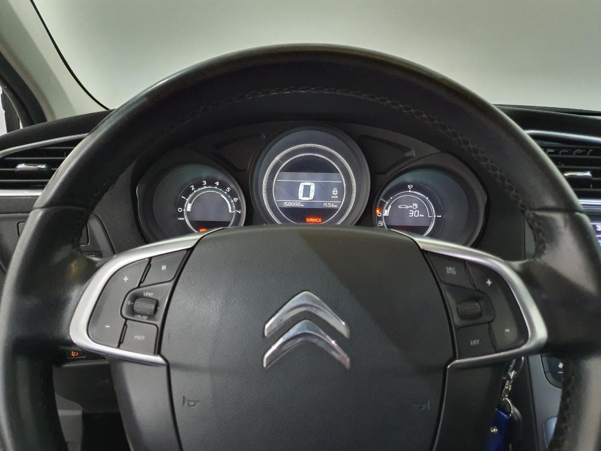 Citroën C4 1.6 Blue HDI · Ano 2016 — imagen 30