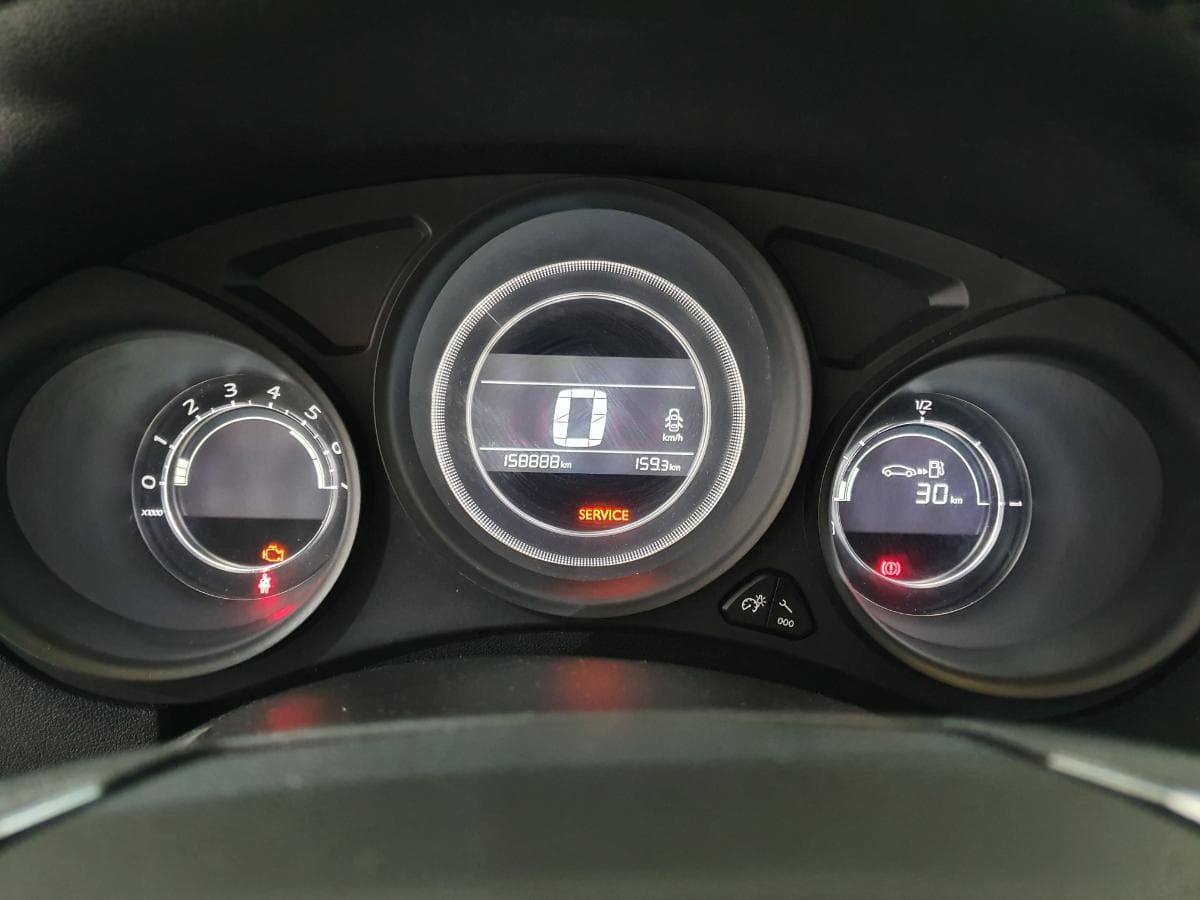 Citroën C4 1.6 Blue HDI · Ano 2016 — imagen 32