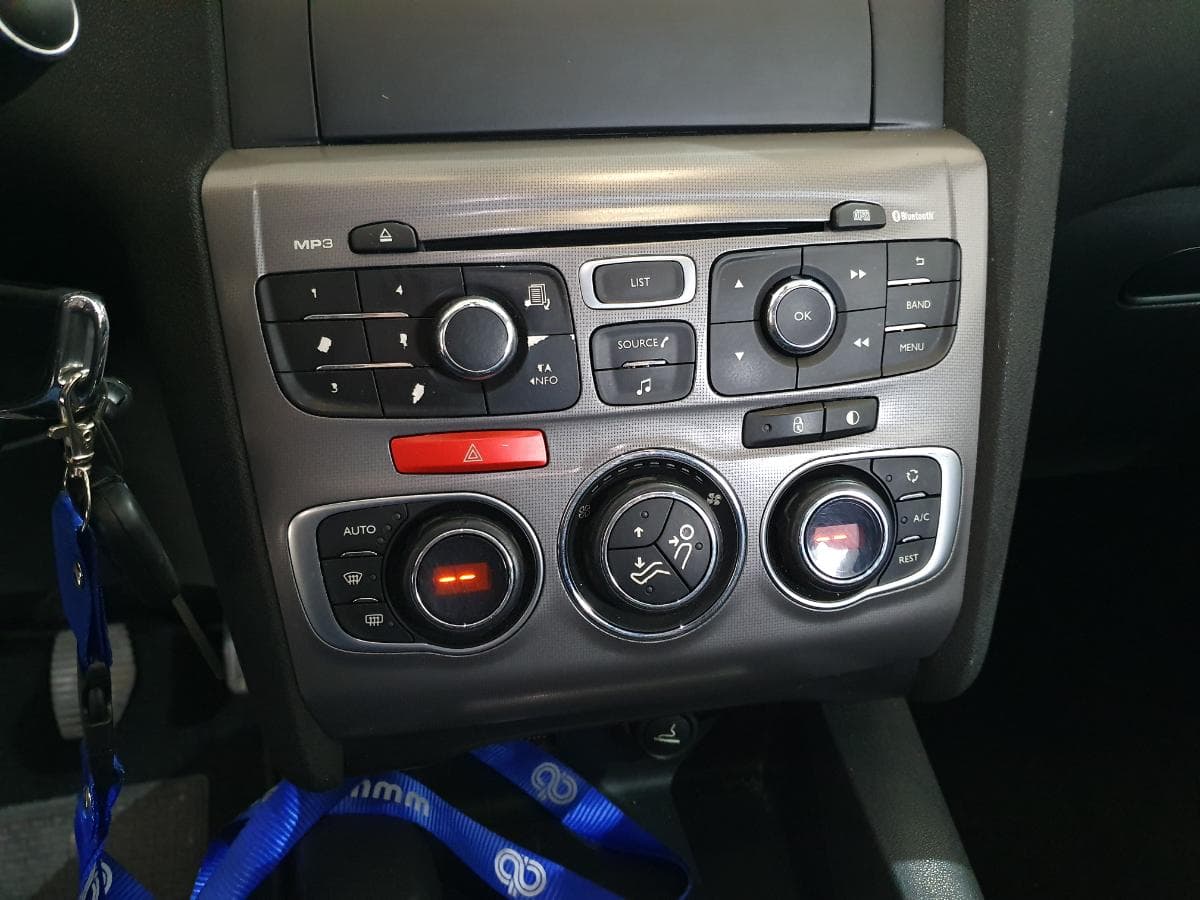 Citroën C4 1.6 Blue HDI · Ano 2016 — imagen 33