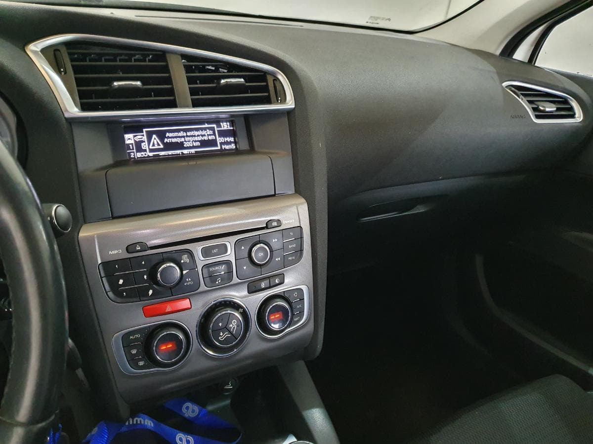 Citroën C4 1.6 Blue HDI · Ano 2016 — imagen 34