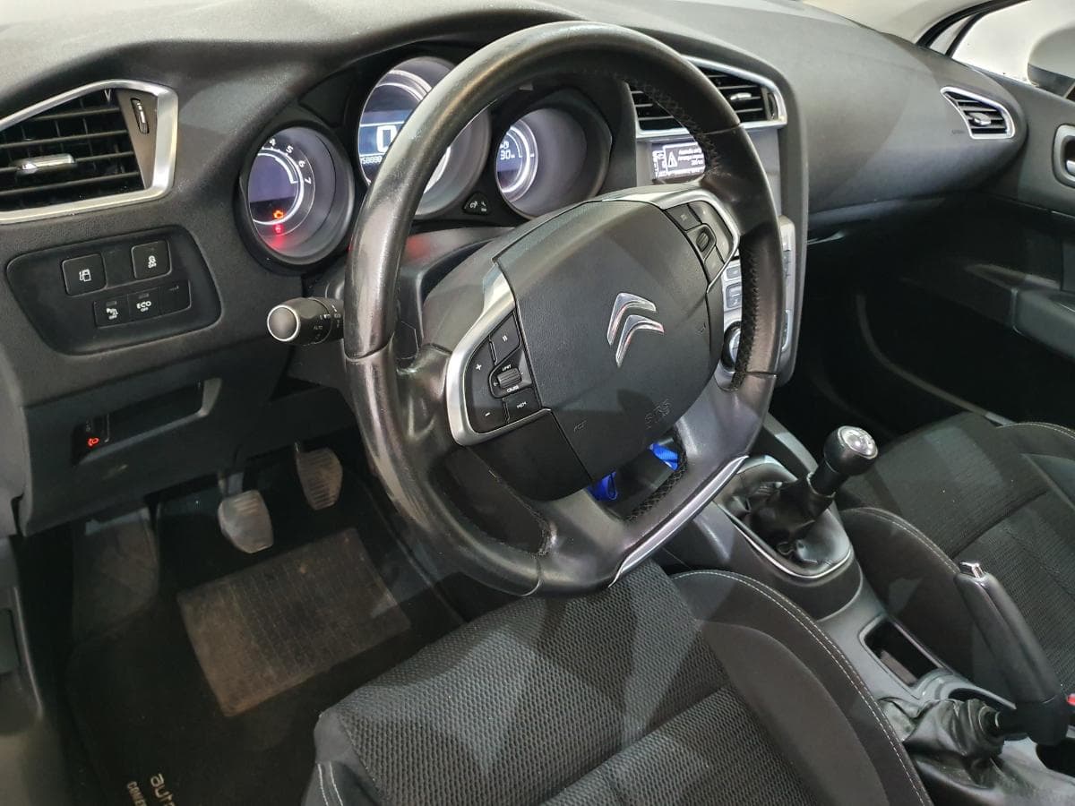 Citroën C4 1.6 Blue HDI · Ano 2016 — imagen 39