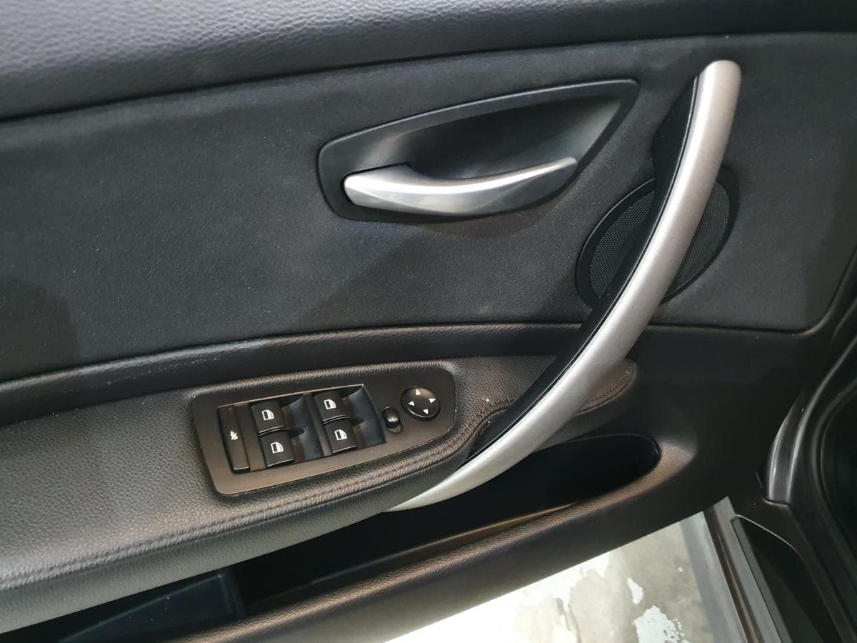 BMW 118D · Ano 2008 — imagen 23