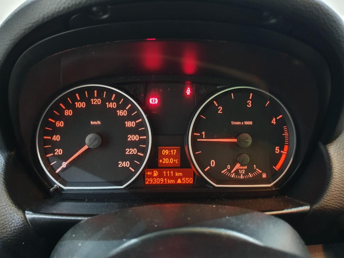 BMW 118D · Ano 2008 — imagen 31