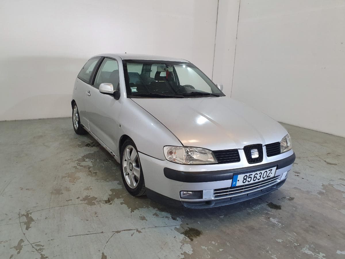 Seat ibiza 1.9 TDI · Ano 2000 — image 1