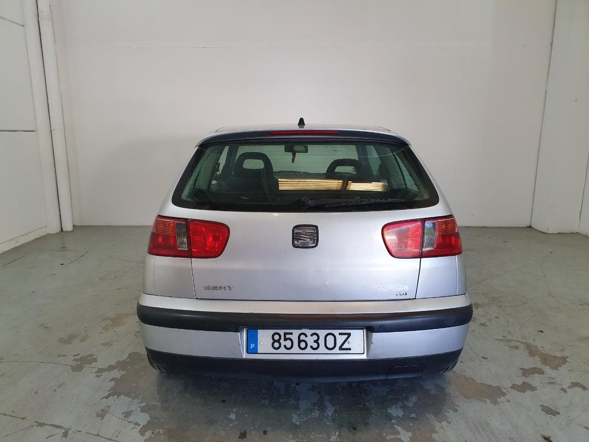 Seat ibiza 1.9 TDI · Ano 2000 — image 4