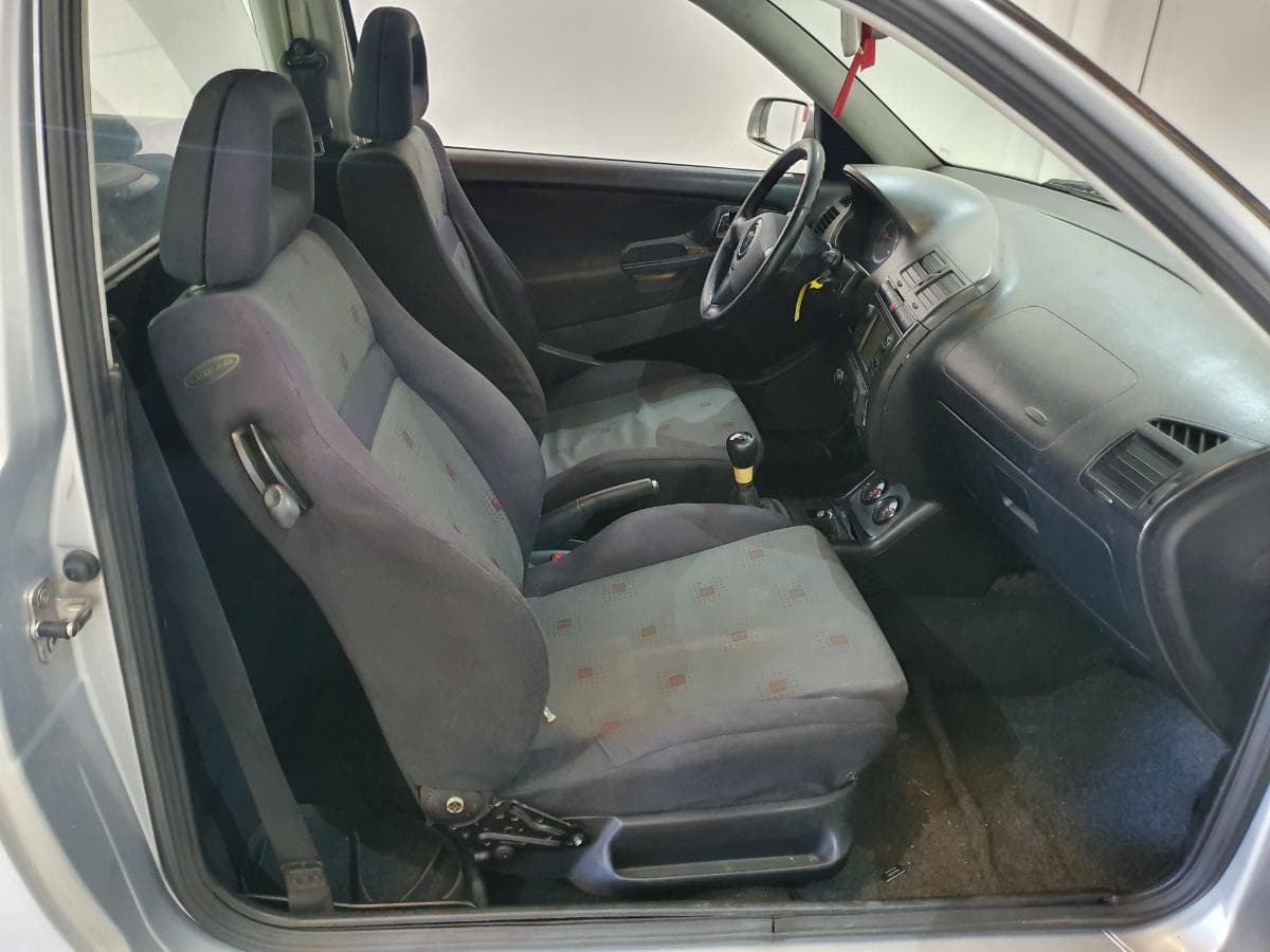 Seat ibiza 1.9 TDI · Ano 2000 — image 30