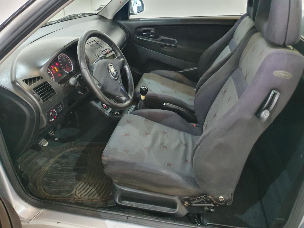 Seat ibiza 1.9 TDI · Ano 2000 — image 37