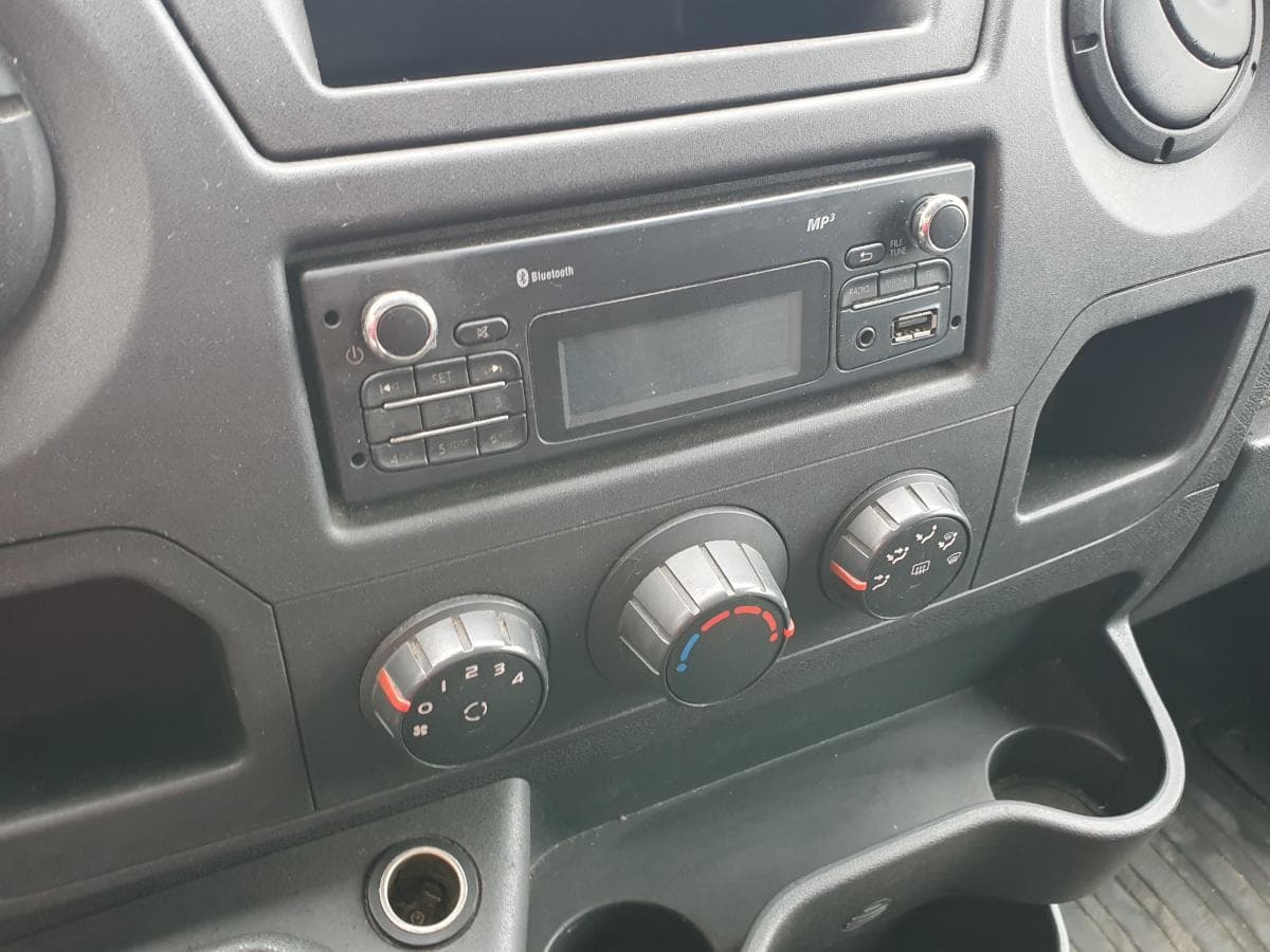 Renault Master 2.3 DCI · Ano 2014 — imagen 32