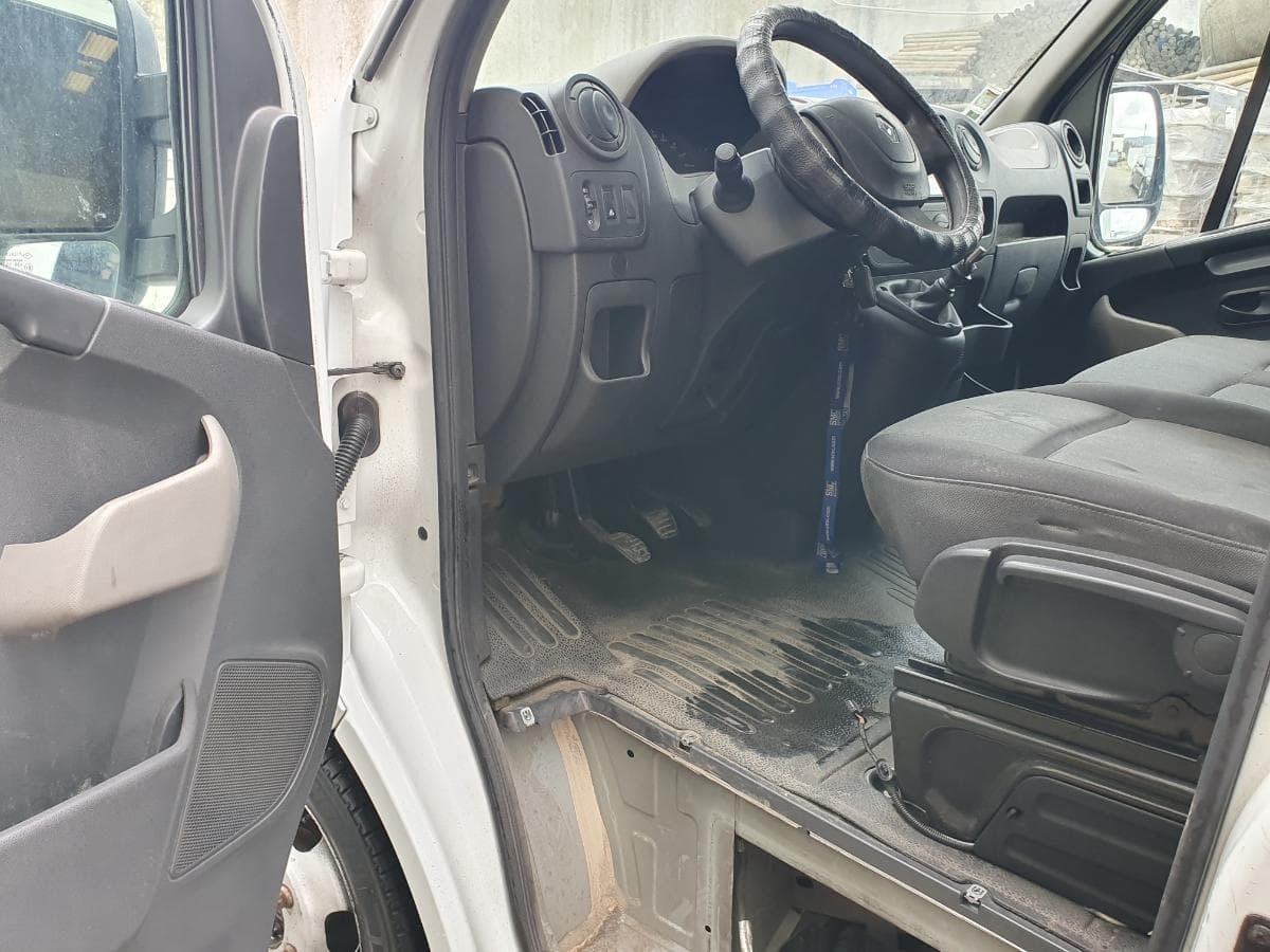 Renault Master 2.3 DCI · Ano 2014 — imagen 36