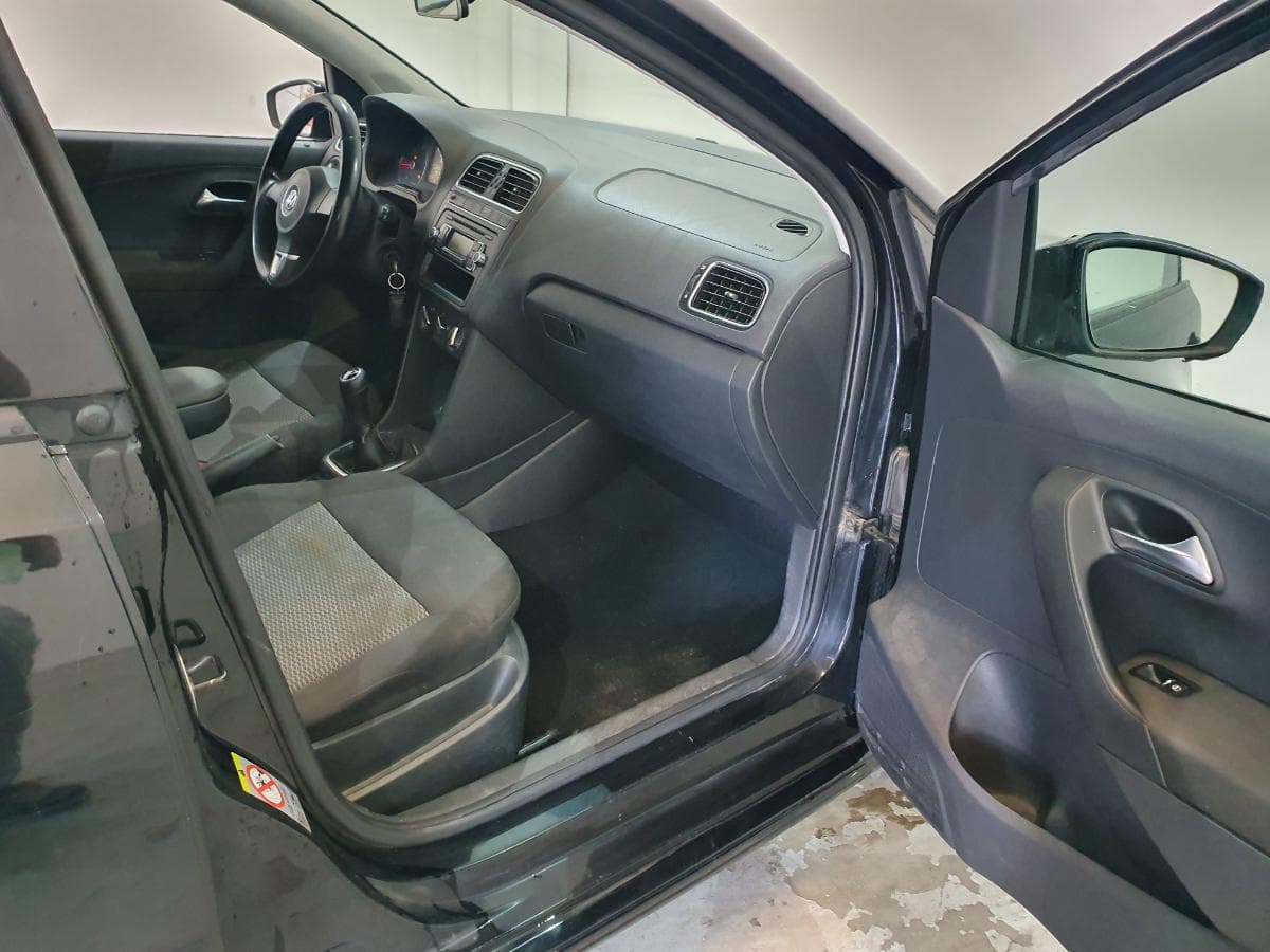 Volkswagen Polo 1.2 TDI · Ano 2011 — image 27