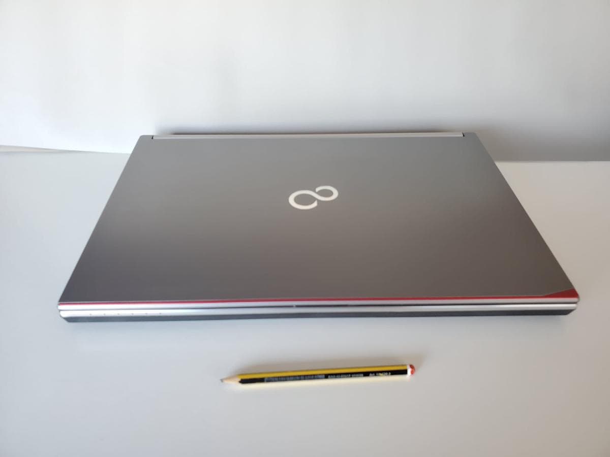 Portátil Fujitsu Celsius H770 — imagen 7