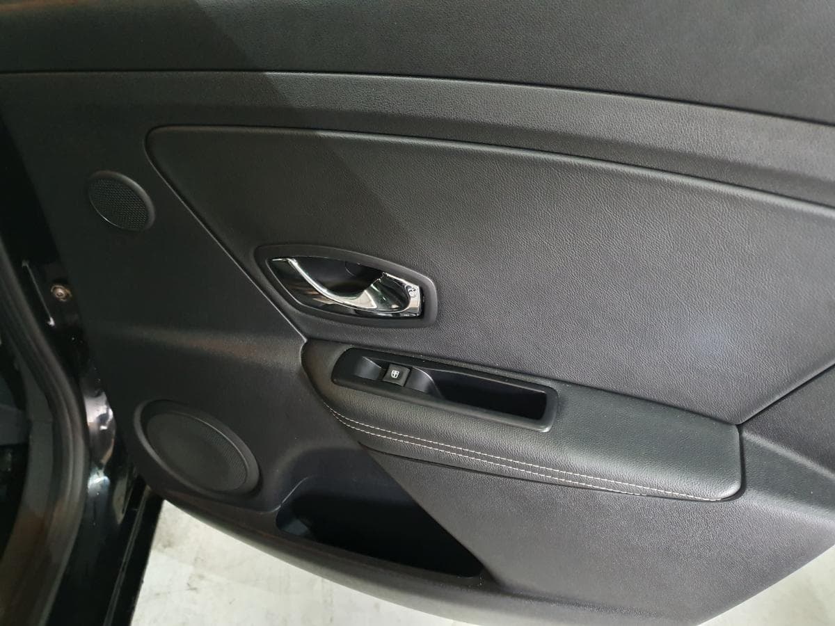 Renault Mégane 1.5 DCI · Ano 2014 — imagen 19